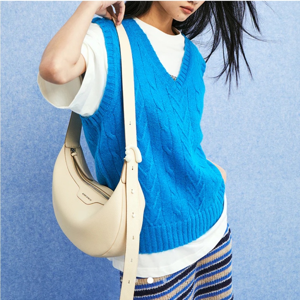 Amazing Song leather shoulder / cross body bag